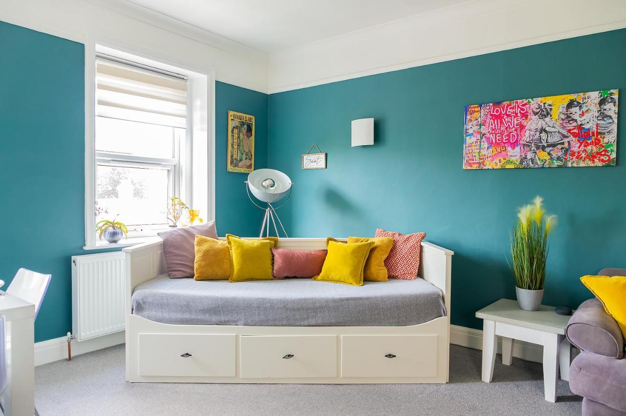 פורטסמות' Spacious Split Level Flat In Great Location מראה חיצוני תמונה