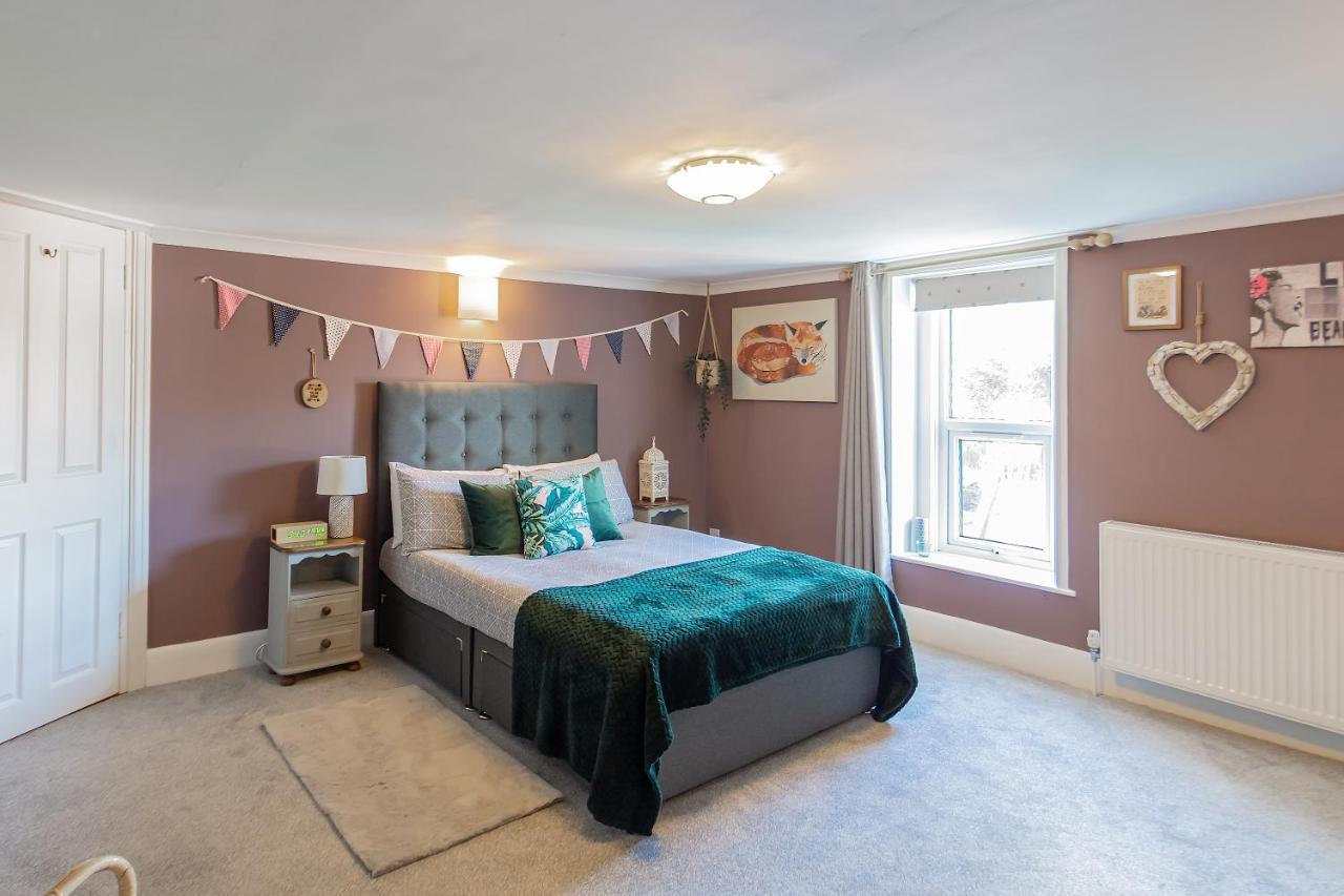 פורטסמות' Spacious Split Level Flat In Great Location מראה חיצוני תמונה